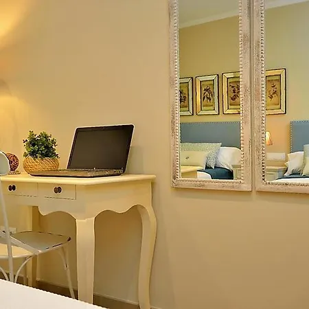 דירה Sleeps 6 Pool T698796 *