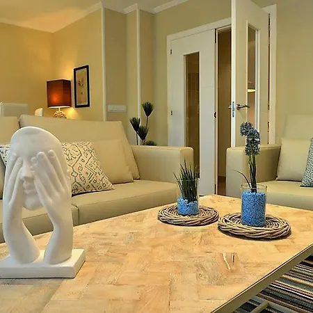 דירה Sleeps 6 Pool T698796 או גרובה
